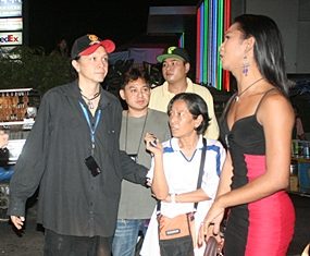 Beer bar cashier arrested for prostituting underage girls Police arrest the beer bar’s cashier for bringing 2 underage girls, who had been bought by an undercover volunteer, to a hotel room.